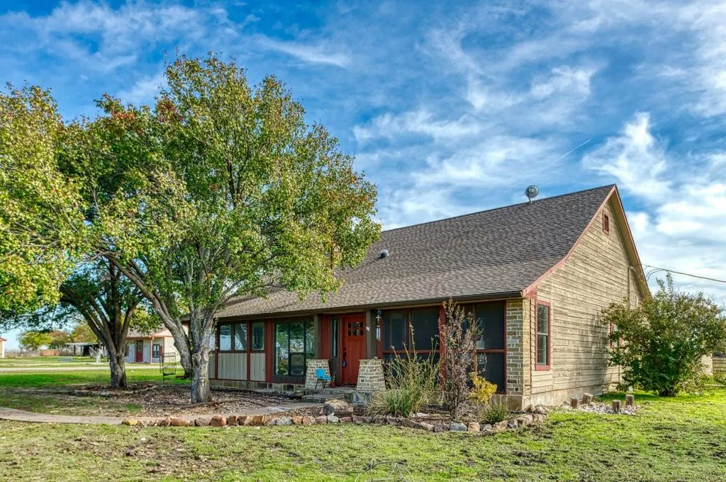 7592 Rawhide Road