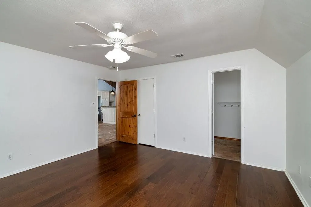 7592 Rawhide Road