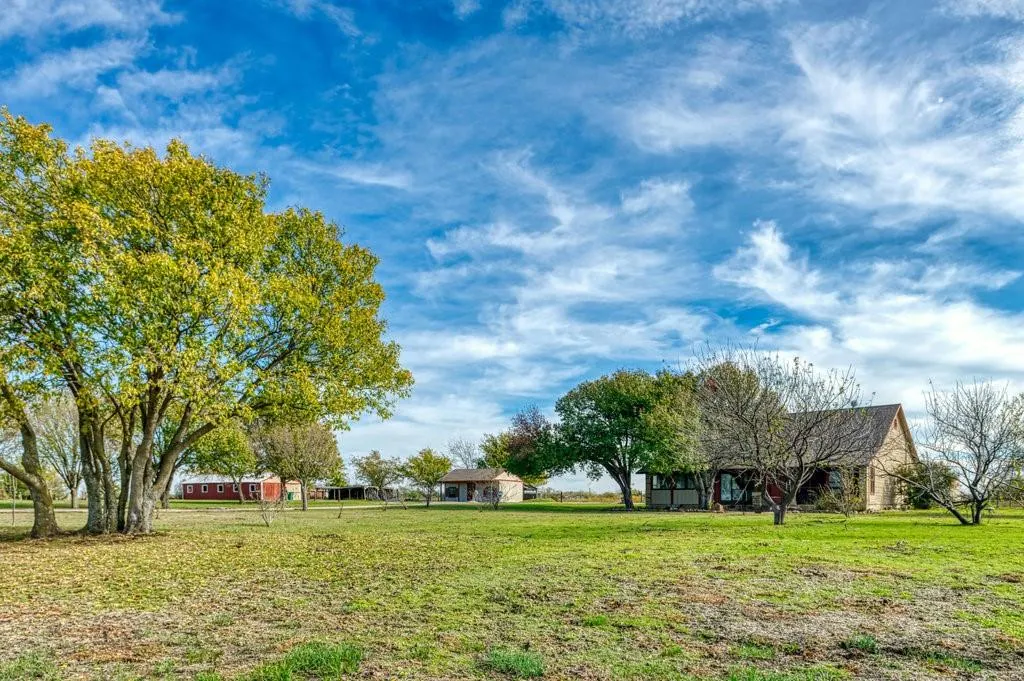 7592 Rawhide Road