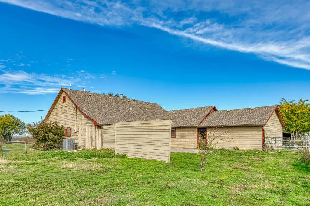 7592 Rawhide Road