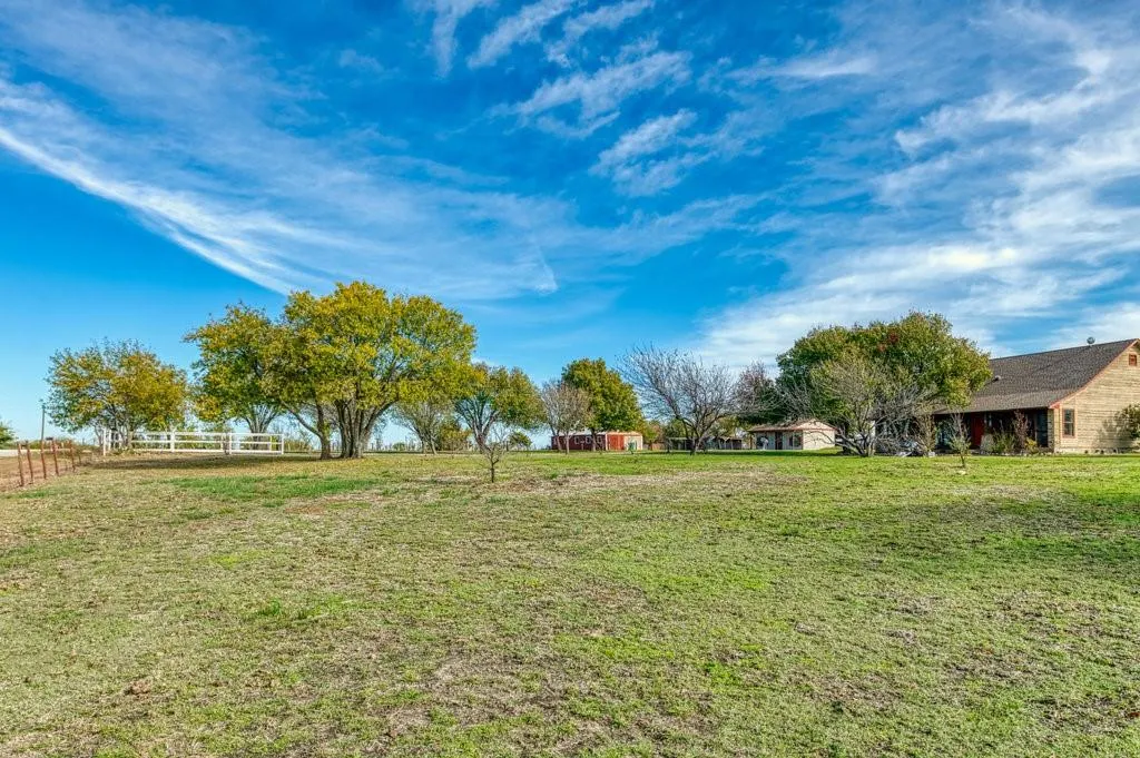 7592 Rawhide Road