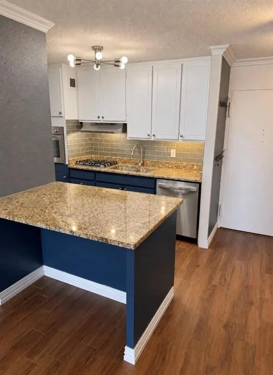 3883 Turtle Creek Boulevard #1712
