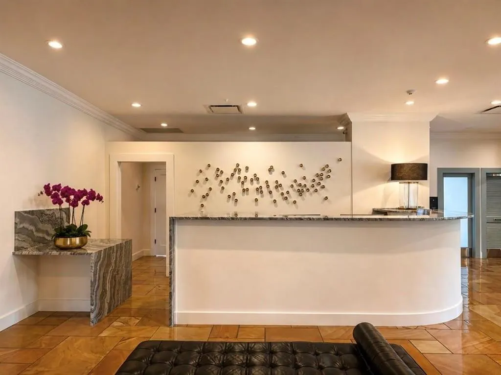 3883 Turtle Creek Boulevard #1712