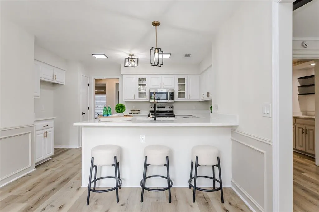 818 Pebblebrook Drive