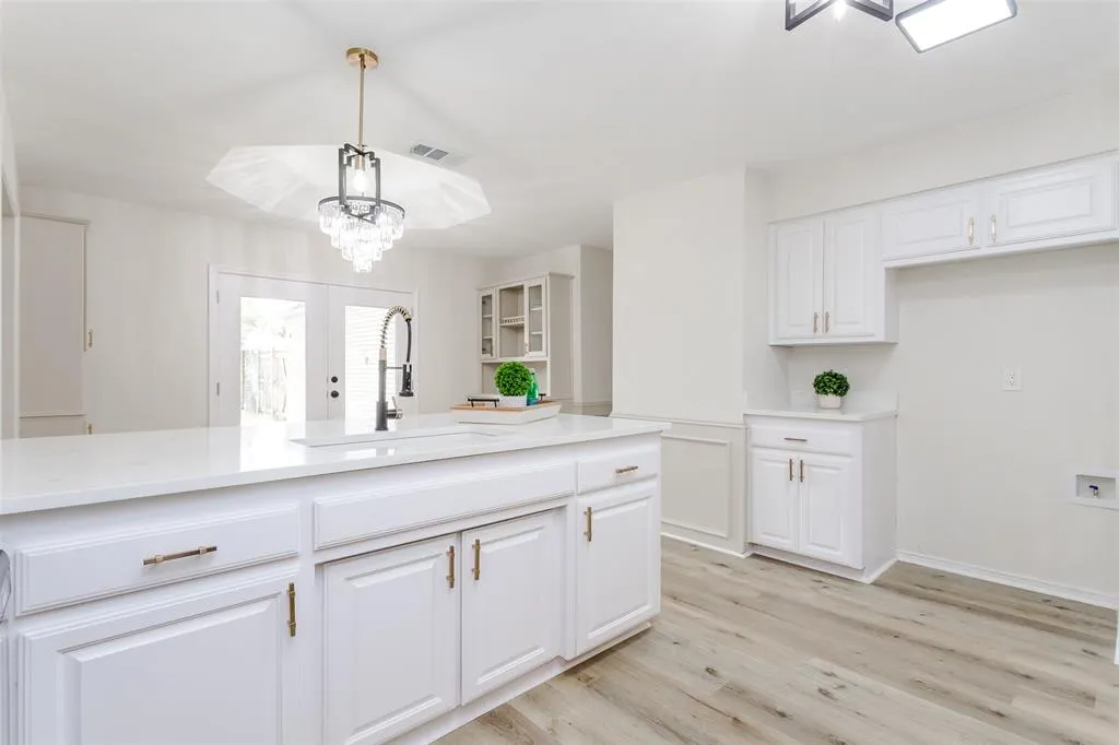 818 Pebblebrook Drive