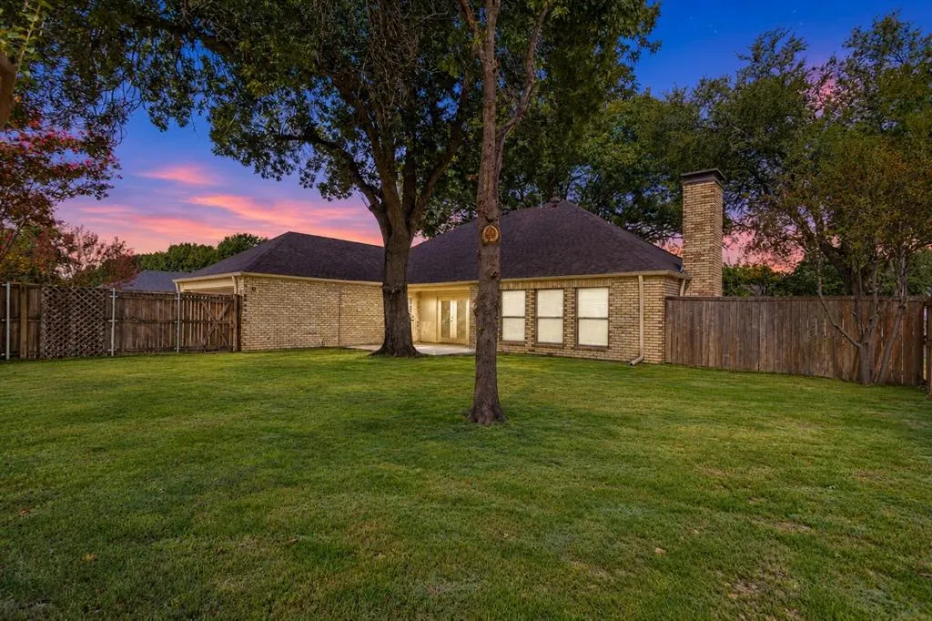 818 Pebblebrook Drive