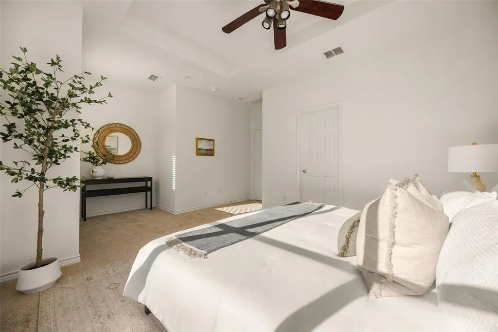 4121 Mckinney Avenue #38