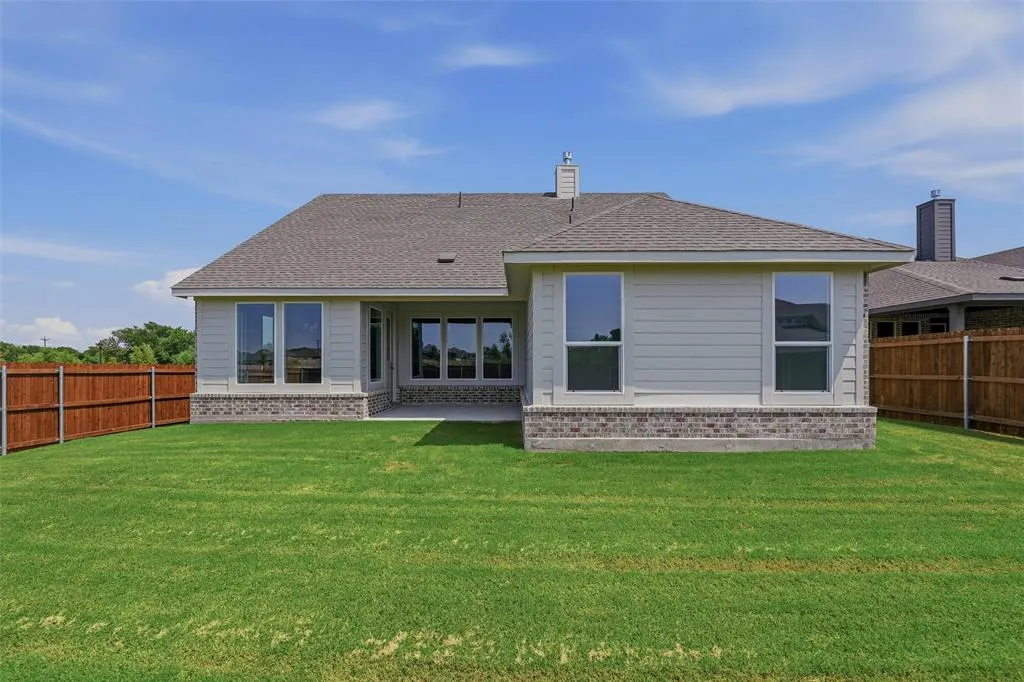 2109 Bluebird Lane