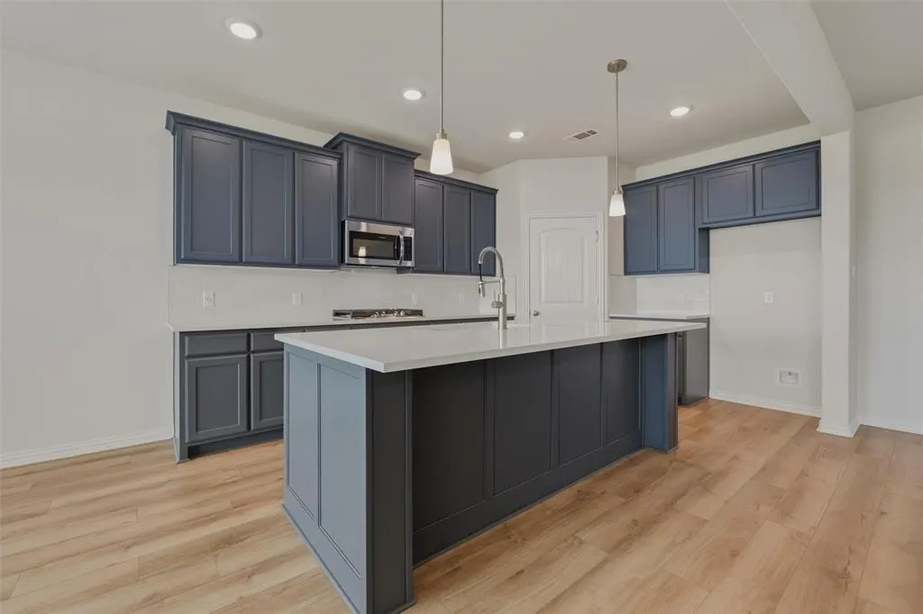 2109 Bluebird Lane
