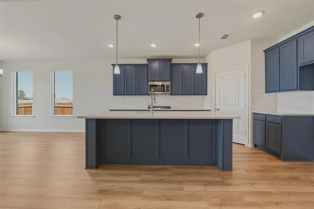2109 Bluebird Lane