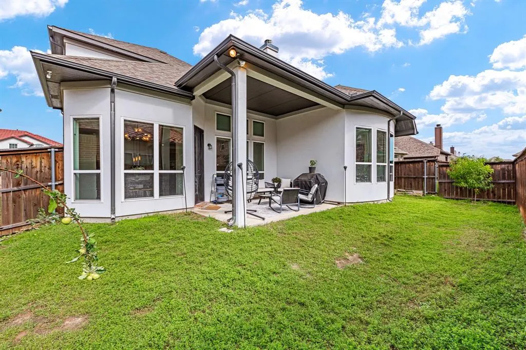 6101 Mickelson Way