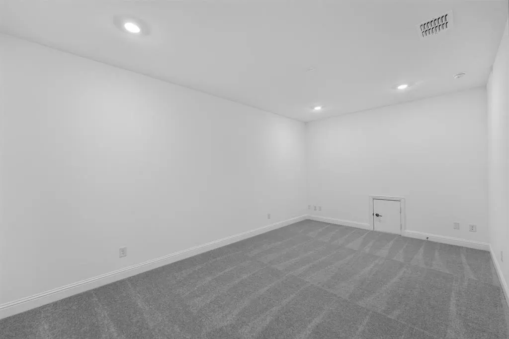 1704 Ambrosia Road