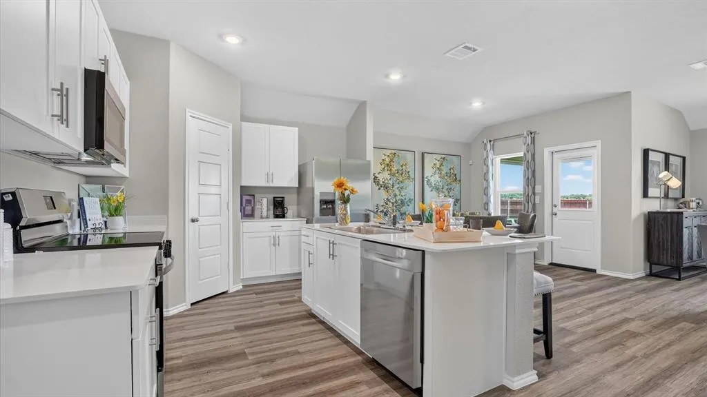 10328 CHERRYTREE Lane