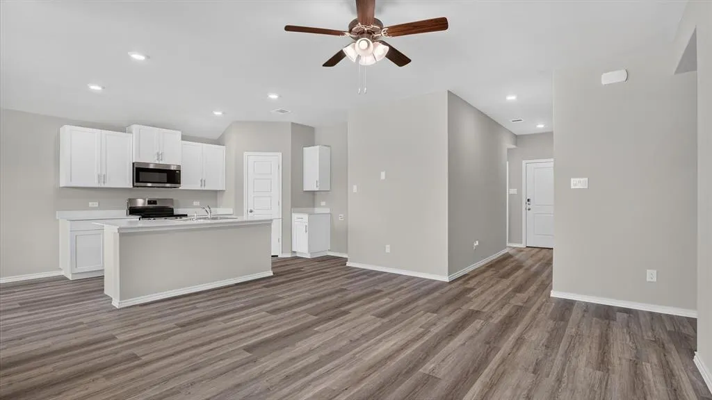 10320 CHERRYTREE Lane