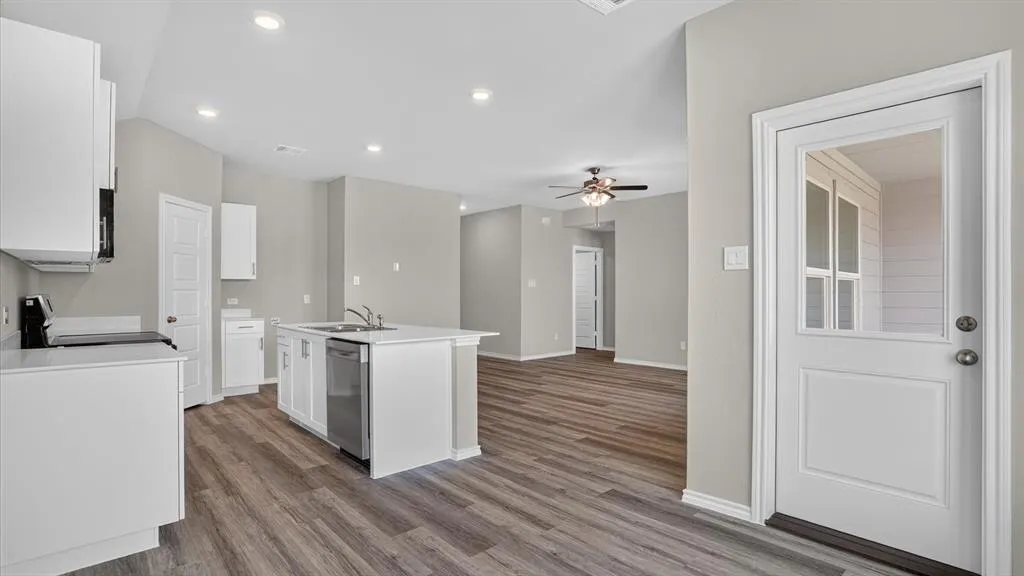 10320 CHERRYTREE Lane