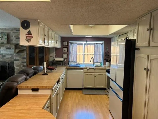 2708 Charter Oak Drive