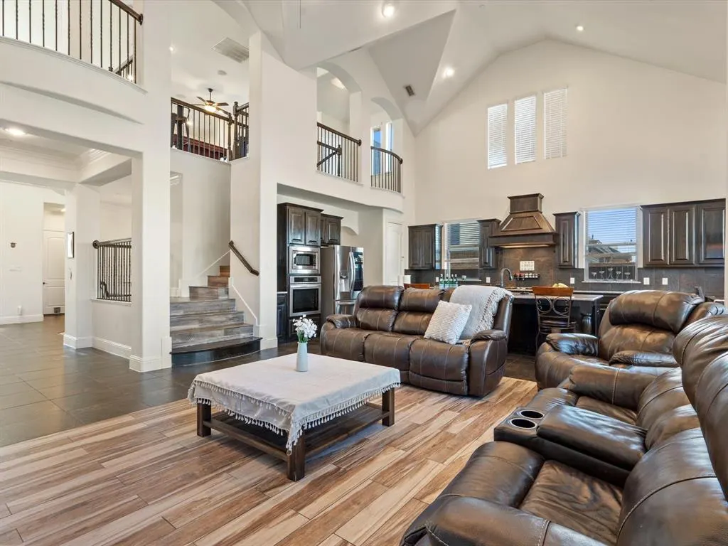 1506 Hennessey Drive