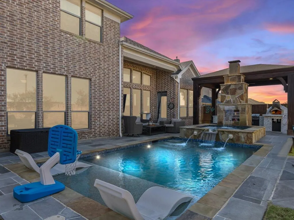 1506 Hennessey Drive