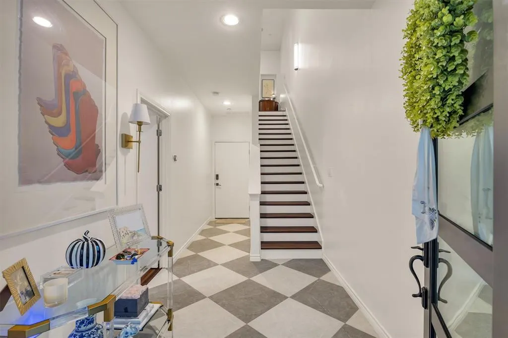 4312 Mckinney Avenue #12