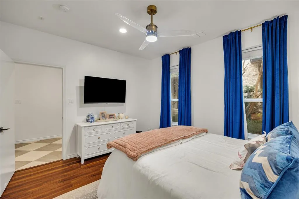 4312 Mckinney Avenue #12
