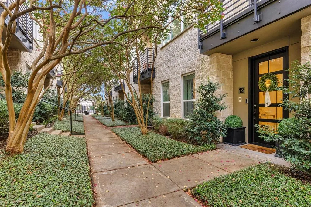 4312 Mckinney Avenue #12