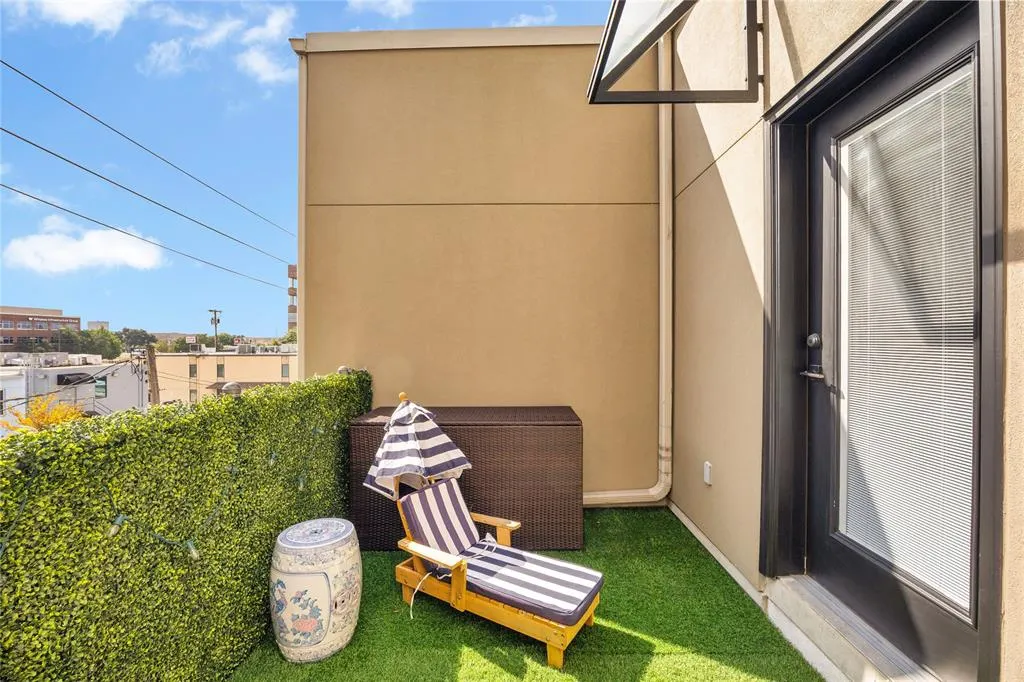 4312 Mckinney Avenue #12