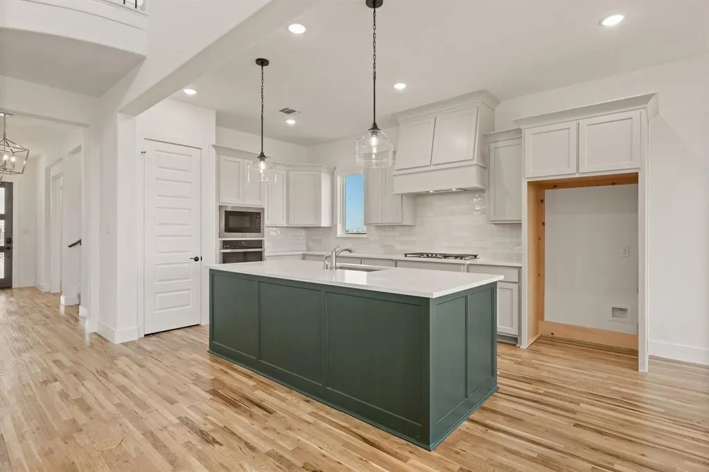 116 Evanston Court