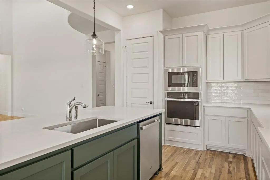116 Evanston Court
