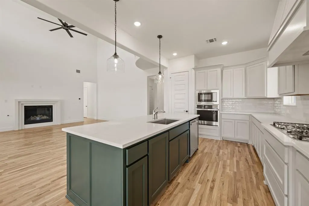 116 Evanston Court
