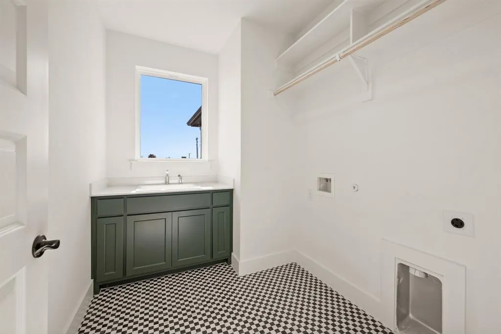 116 Evanston Court