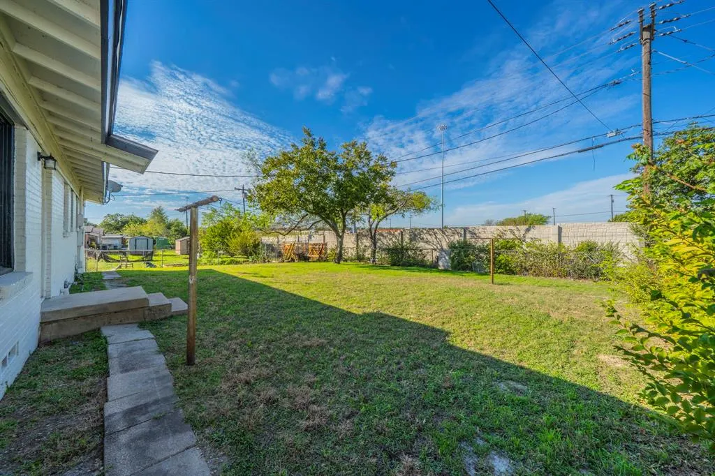 4147 Huckleberry Circle