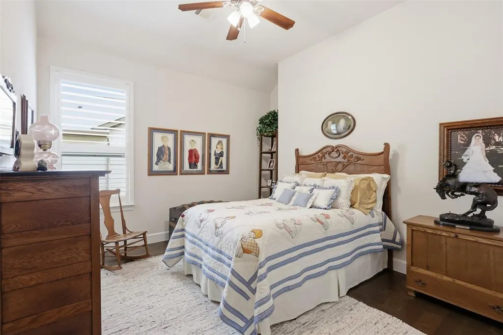 1304 Steepleview Lane