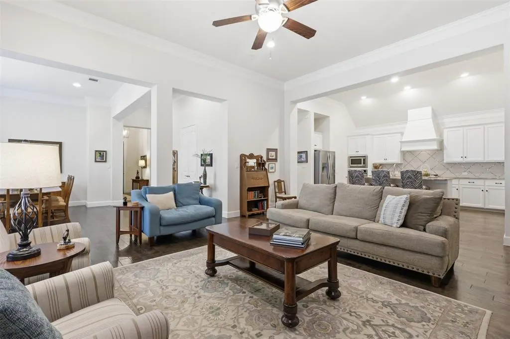 1304 Steepleview Lane