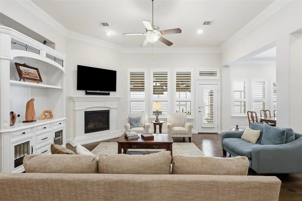 1304 Steepleview Lane