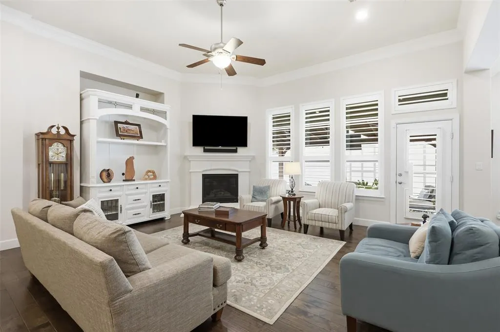 1304 Steepleview Lane