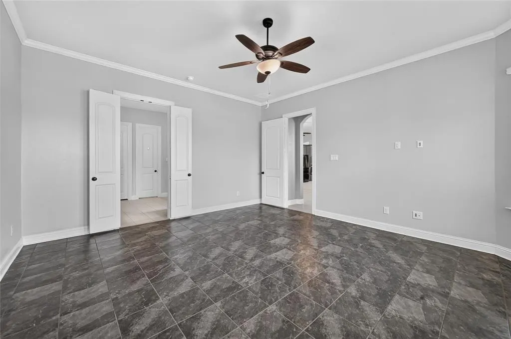 1937 Manzana Way