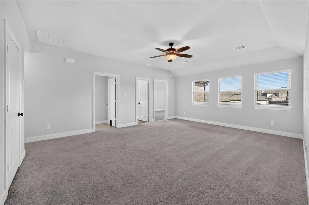 1937 Manzana Way