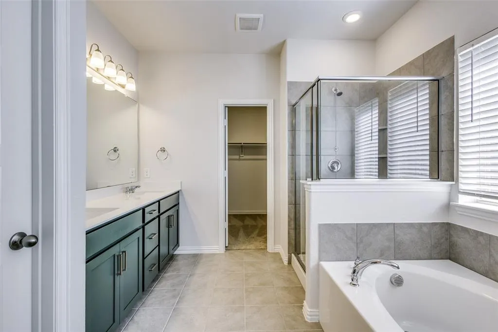 3325 Cross Shore Drive