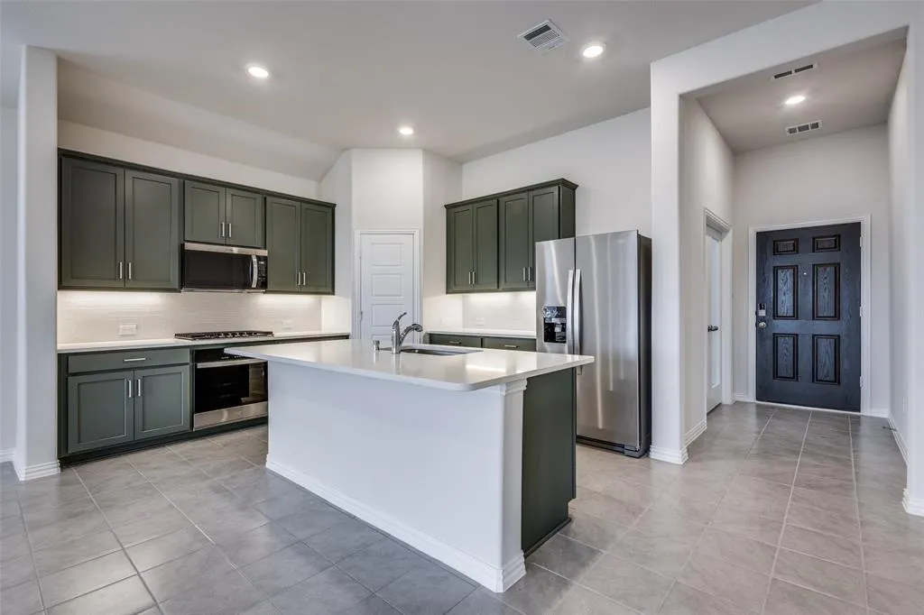 3325 Cross Shore Drive