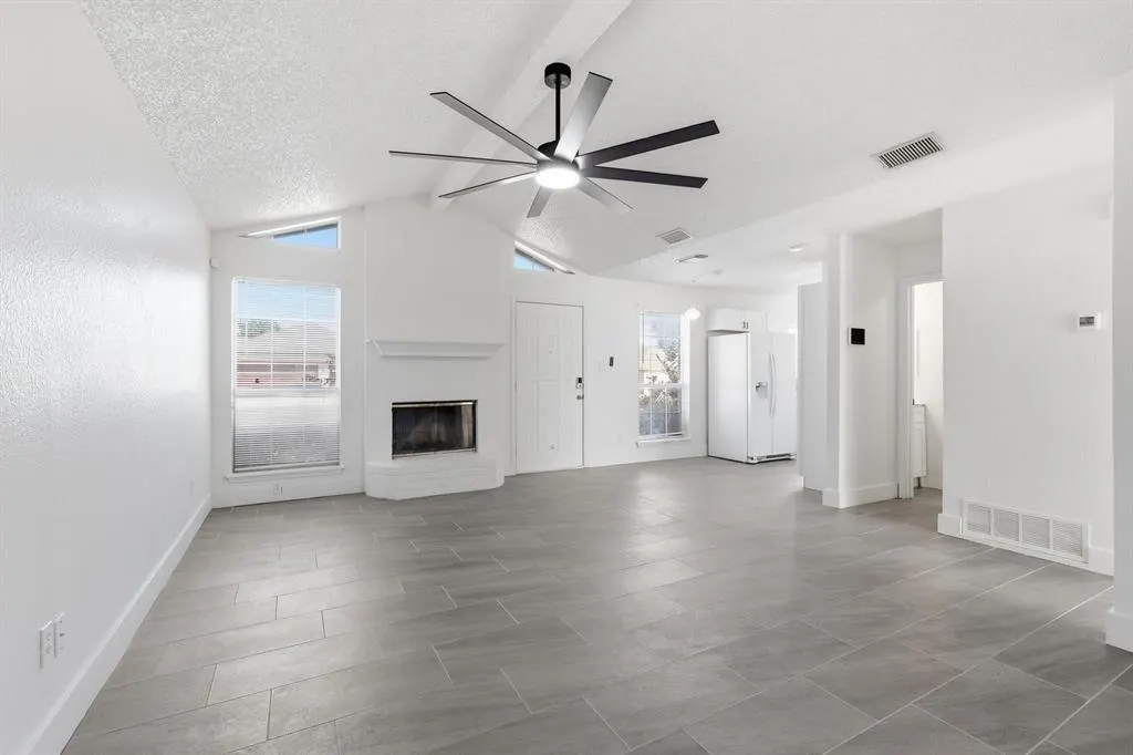 7124 Wagonwheel Road