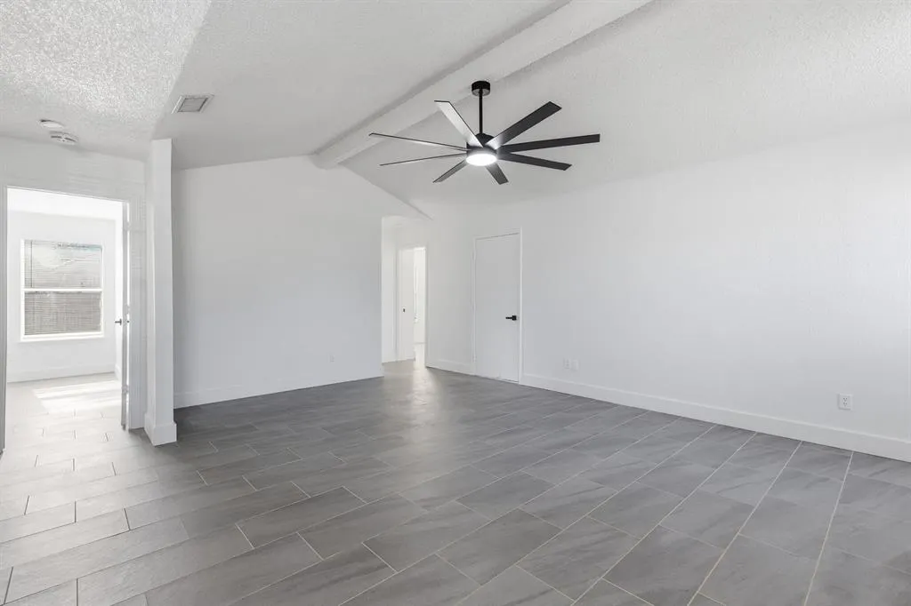7124 Wagonwheel Road