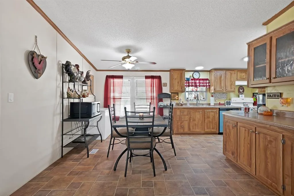 435 Gene Lee Road