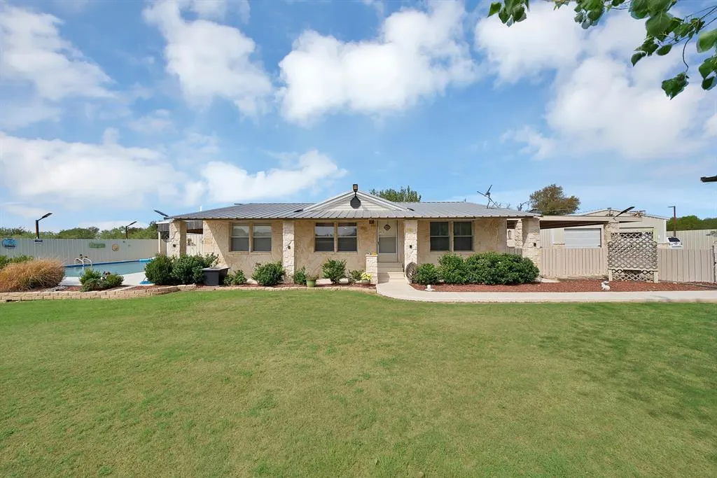 435 Gene Lee Road
