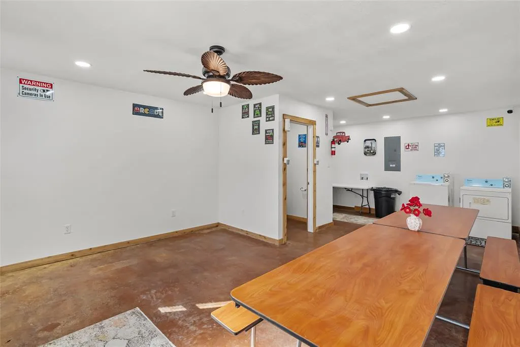 435 Gene Lee Road