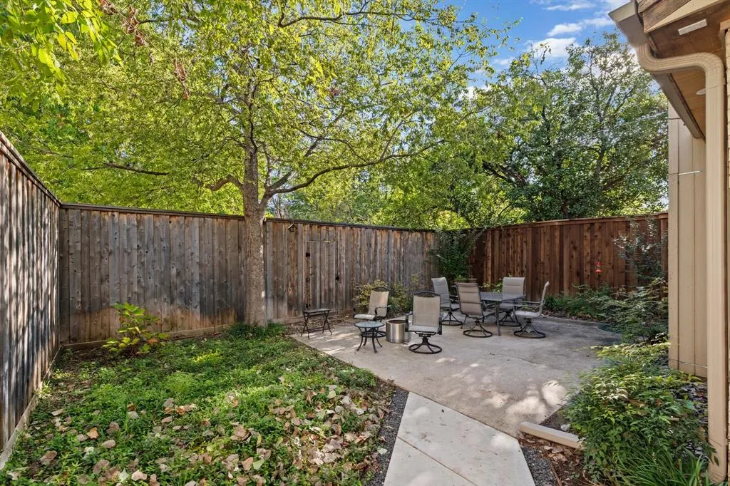 6409 Ridgemont Drive
