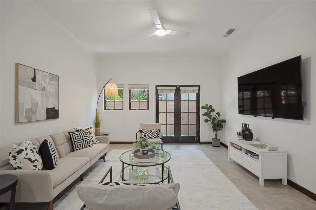 4323 Gilbert Avenue #2