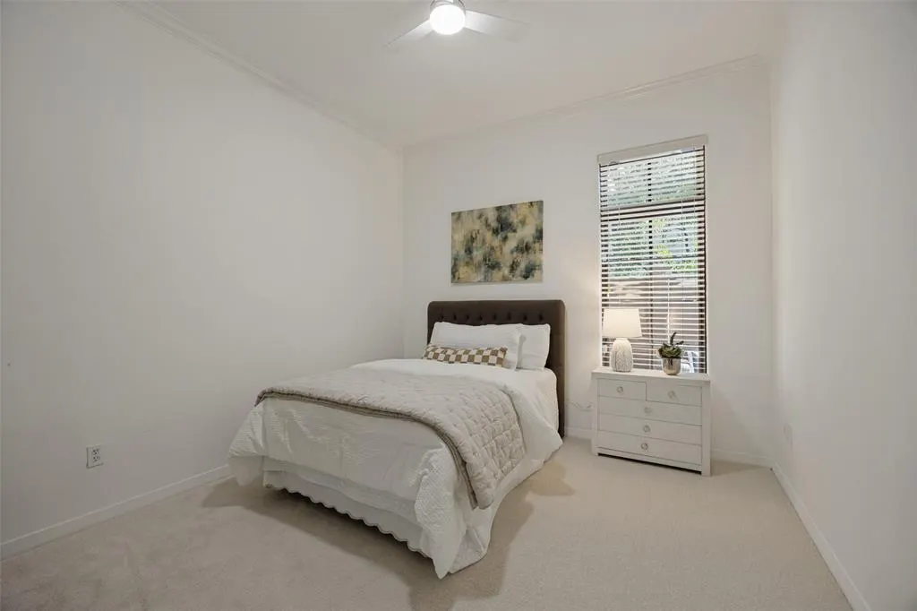4323 Gilbert Avenue #2