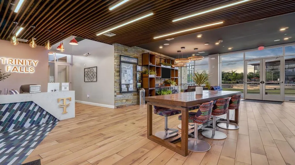 124 Village Creek Drive
