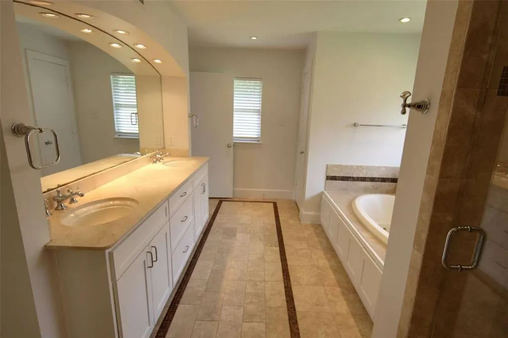 7614 Azalea Lane