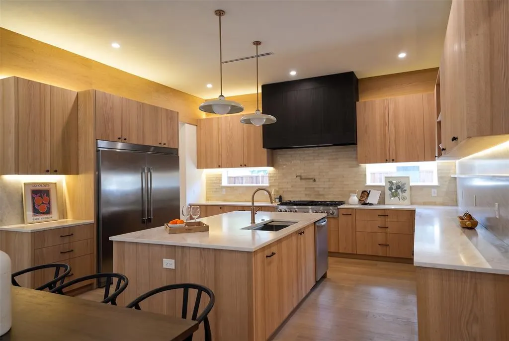 3507 Warick Drive